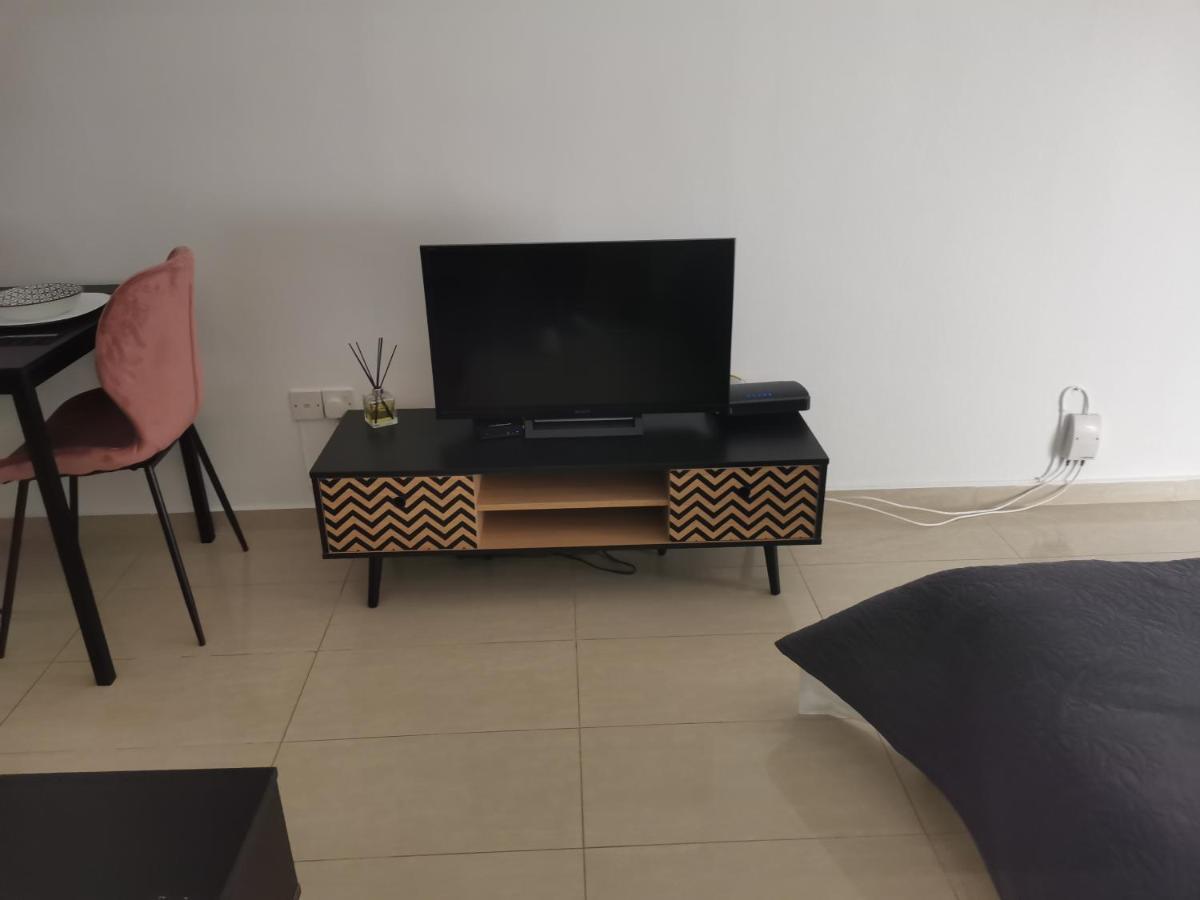 Apartment Flat111-adults Only Limassol
