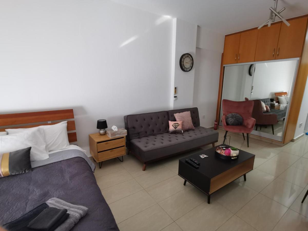 Flat111-adults Only Limassol