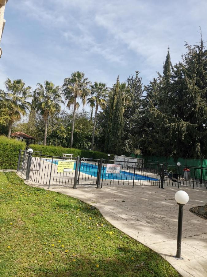 Flat111-adults Only * Limassol